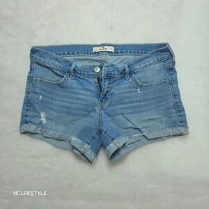 Hollister Low Rise Denim Shorts Medium Wash Distressed Raw Hem Size 9 W29 023